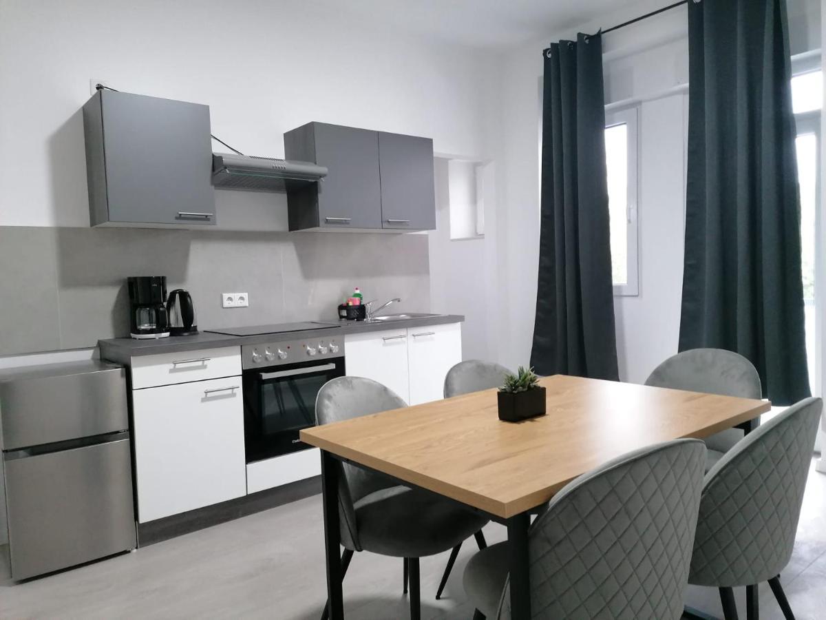 Estrella24 Living Rooms Tokio Herne Luaran gambar